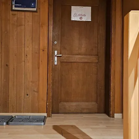 White In アパート