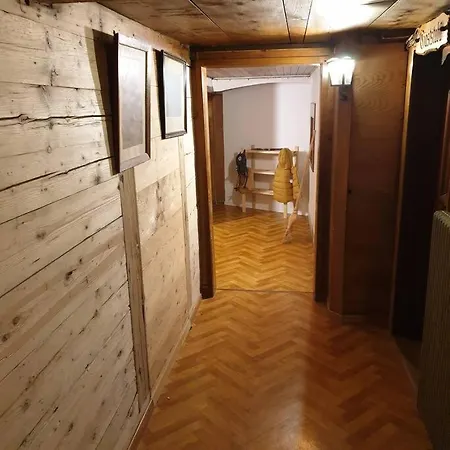 White In Aeschi Bei Spiez