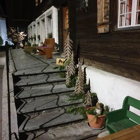 White In Aeschi Bei Spiez