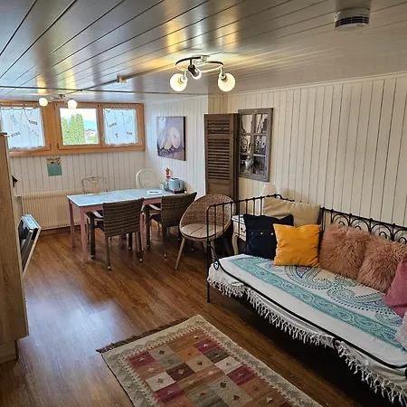 White In * Aeschi Bei Spiez